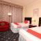 OYO 112 Semiramis Hotel