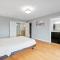 Amazing Spacious house in Center of Richmond hill - 列治文山