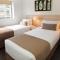 Oaks Gateway Suites