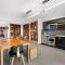 Stylish Condo with Exclusive Rooftop Pool