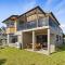 Sandbanks - Papamoa Beachfront Holiday Home - Papamoa