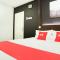 OYO 90460 Hotel Kl2f Rest & Go - 莎阿南