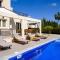 Cielo Luxury Villa by Nomads - Walk to Coral Bay