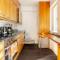 In Helsinki and super easy to Airport and City Center and a private free parking - 赫尔辛基