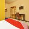 OYO 90561 Awan Biru Motel