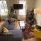 Bright Duplex on the Top Floor! - 维勒班
