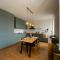 Bright Duplex on the Top Floor! - 维勒班