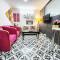 Economical Cozy 1BHK Prime Location South Delhi 1