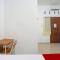 OYO Life 91670 Mannsur Homestay Syariah
