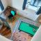 Converted factory loft apartment - Free parking with no height restrictions x 2