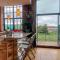 Converted factory loft apartment - Free parking with no height restrictions x 2
