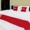 OYO 92001 Unram Guest House