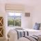 Seaside Serenity: Tranquil Oceanview Retreat