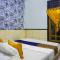 SPOT ON 92154 Nusasari Guest House - 苏加武眉