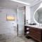 Blossom Hotel Houston, Curio Collection by Hilton
