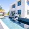 Casa Sea La Vie Luxury Oceanview Home w Pool - Isabela
