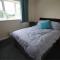 Home with HotTub near AltonTowers & Waterworld sot - Stoke on Trent