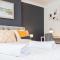 Charming 2-Bedroom Flat with a Garden and Free Parking at Abingdon