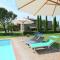 Beautiful holiday home with view over Cortona in beautiful surroundings