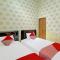 OYO Life 92312 A+ Cozy Rooms Syariah