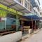OYO 92327 Homestay Semarang Baru SyariahNearNagoya Hill Shopping Mall