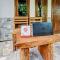 OYO 92275 Tastura Homestay