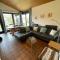 H5 Haus Schwalbennest Kaminofen WLAN - 布特亚丁根