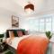 Reductions on short stays - Chic & Cosy, Modern Nightingale retreat! Easy access to Tottenham Hotspurs - Ponders End