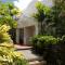 Refreshing 2bed Townhome walking distance to beach