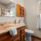 Little Bear Lodge - Walk to Shuttle, Fireplace, Deck, Barbecue - بيغ بير لاكي
