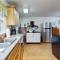 1 Bed 1 Bath Vacation home in Sylva