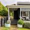 Rosies cottage hideaway in Stanmore Bay with lovely seaview - 旺阿帕劳阿