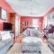 7-Acre Vineyard Idyllic Farmhouse in Napa! - Napa