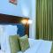 Crownedge Hotels