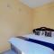 SPOT ON 92914 Meranti HomestayNearJembatan Siak