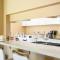 Modern 4B Retreat with Cozy Decor - Апленд