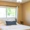 Modern 4B Retreat with Cozy Decor - Апленд