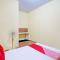 OYO Life 92920 Rumah Kost Azca