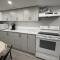 Spacious stay, 15 min to Niagara Falls & US border - Thorold