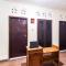OYO Life 93504 Kost Krisna
