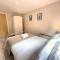 The Urban Retreat sleeping 6 guests with Parking & Balcony - 利物浦