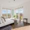 Magnificent New Cross 2BR Penthouse with Balcony and Views - لندن