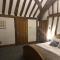 OYO The Greyhound Inn