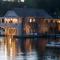 Lake George Boathouse Waterfront Lodging - بولتون لاندنغ