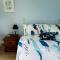Beautiful & Peaceful Garden Retreat at The Lower Deck