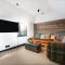 Stunning Waterfront Apartment With Spectacular Views & Parking at CAPTAINS LOFT