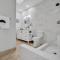 Modern Chic 7-BR w Heated Pool & Gameroom - بومبانو بيتش