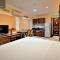 S79 Business Suite Residences - 胡志明市