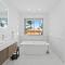 Intercostal beauty with heated pool and Spa - هوليوود