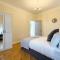 Kai's Place in Finchley - 3 Double Beds, Ideal for Families - Гендон